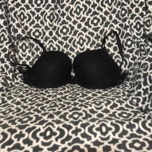 34 D Victoria’s Secret Bra